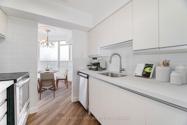 1714 - 50 Kingsbridge Gdn Circle