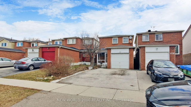 676 Galloway Crescent