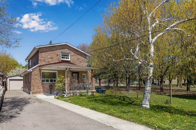 1052 Glengrove Avenue