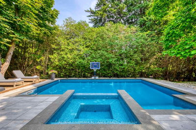 138 Cavendish Crt, Oakville - Morrison image-0-3