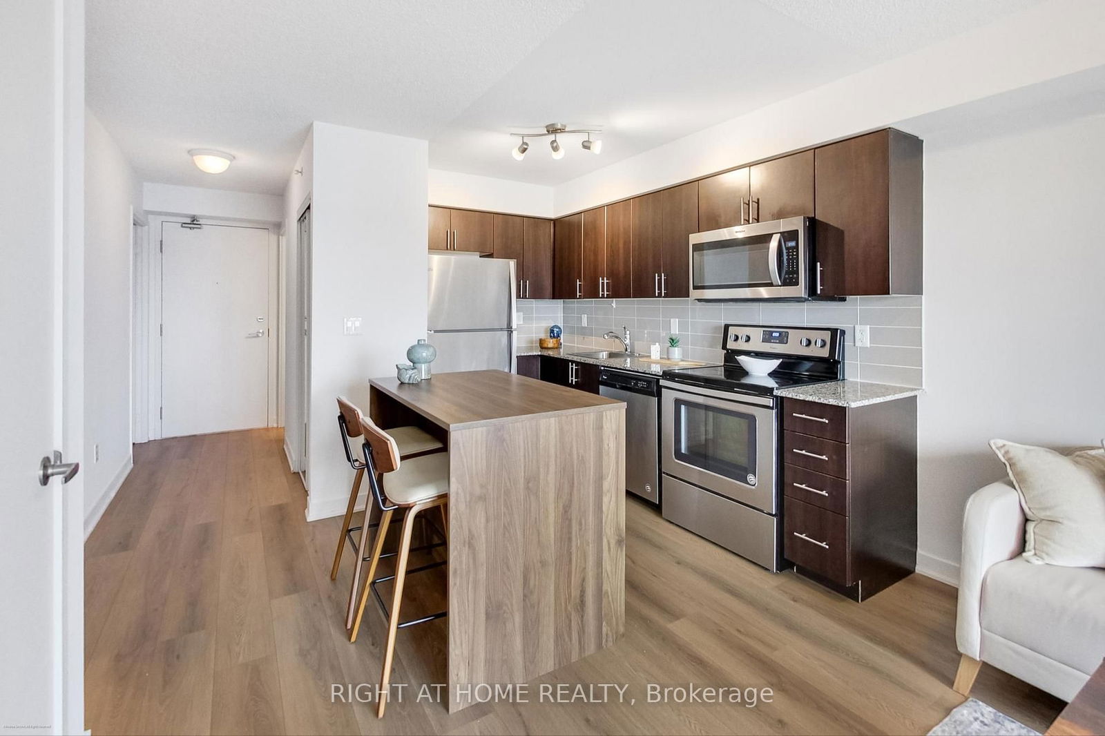 Condo for sale at 708-1420 Dupont Street, Toronto, Dovercourt-Wallace Emerson-Junction, M6H 0C2 - MLS: W12136168
