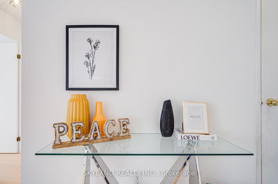 Unit 1610 — 3 Rowntree Rd, Toronto - Mount Olive-Silverstone-Jamestown image-0-2
