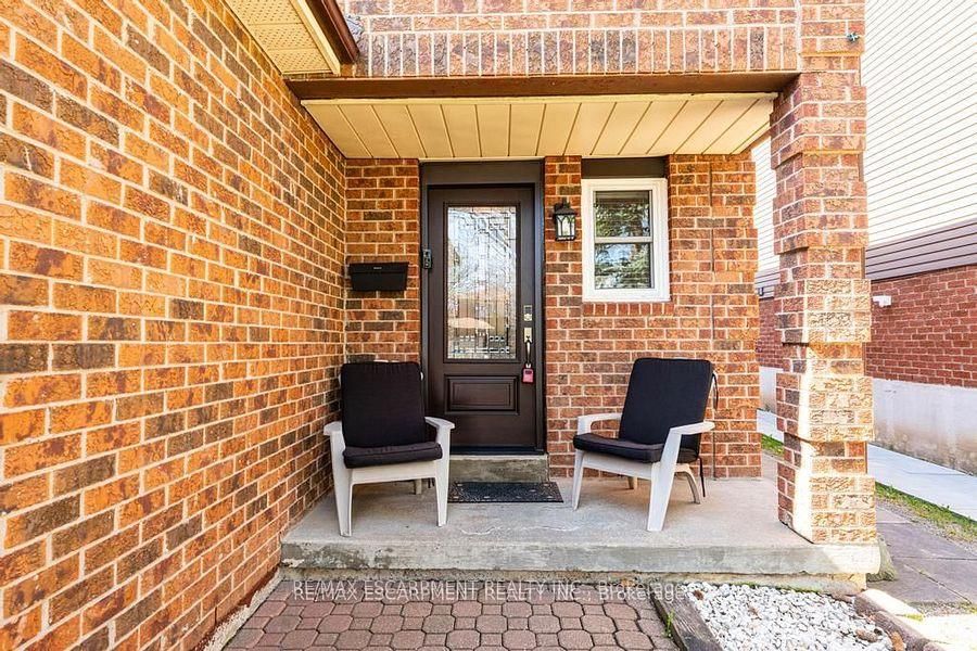 Detached House for sale at 7086 Tamar Mews, Mississauga, Meadowvale, L5N 3S2 - MLS: W12136423