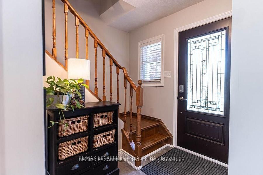 Detached House for sale at 7086 Tamar Mews, Mississauga, Meadowvale, L5N 3S2 - MLS: W12136423