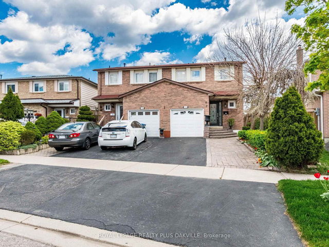 730 Galloway Crescent