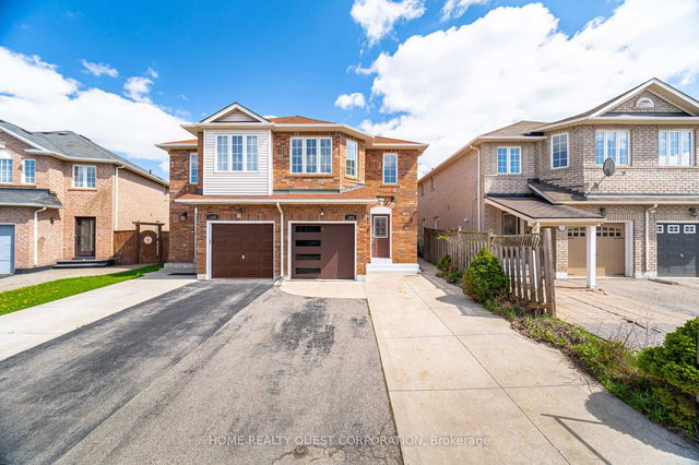 1322 Mowat Lane