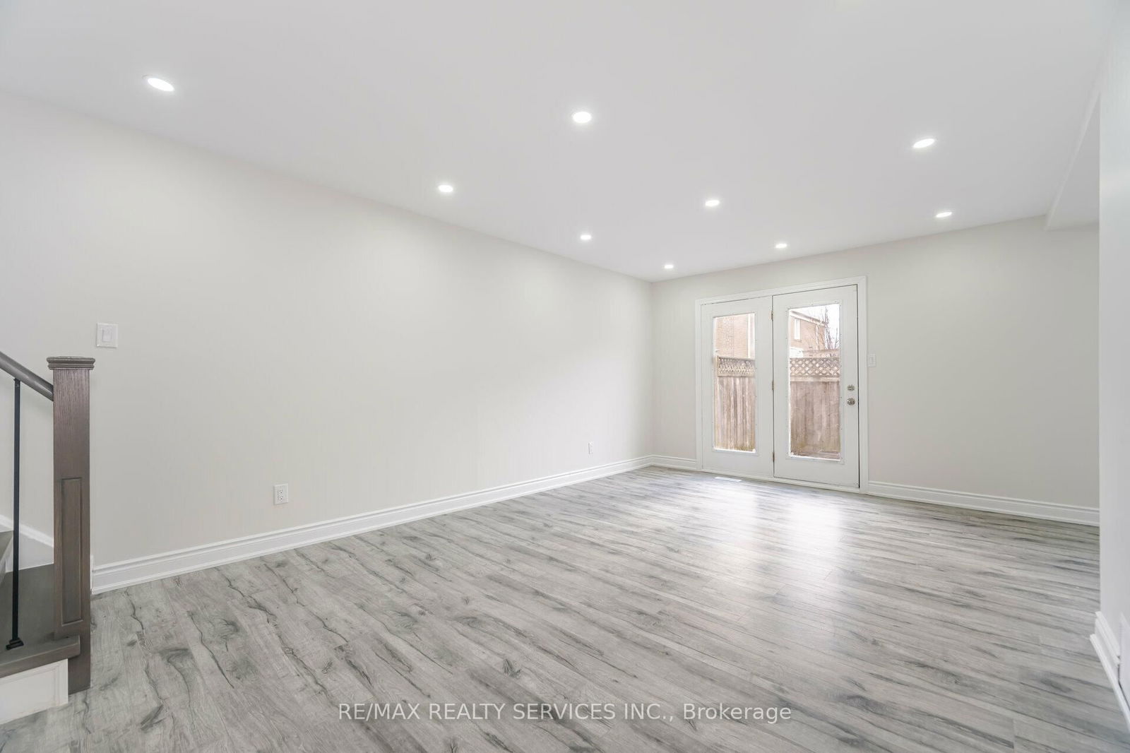 Townhouse for sale at 41 Town House Crescent, Brampton, Brampton East, L6W 3G3 - MLS: W12136715