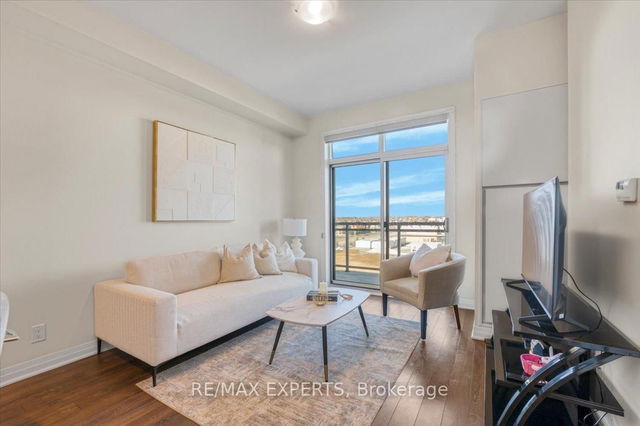 527 - 1105 Leger Way