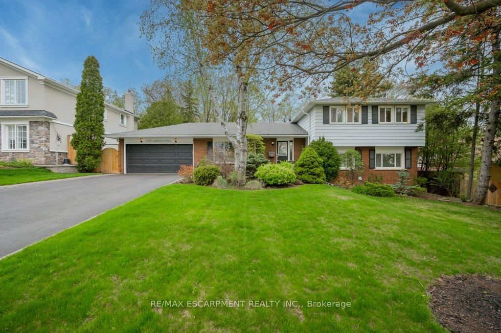 Detached House for sale at 1282 Lakeview Drive, Oakville, Falgarwood, L6H 2M8 - MLS: W12137117