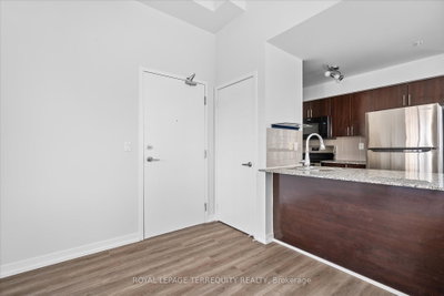 Unit 328 — 1410 Dupont Street — photo 6