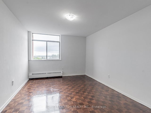 806 - 2255 Weston Road