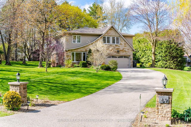 69 Palmer Circle