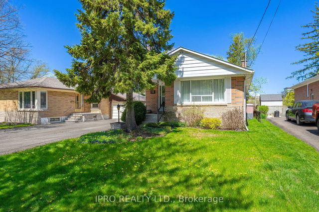 32 Cloverhill Road