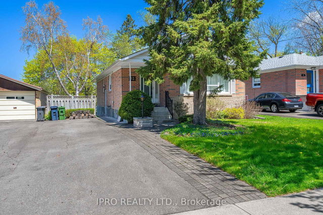 32 Cloverhill Road