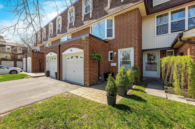 14 - 235 Bronte Street S