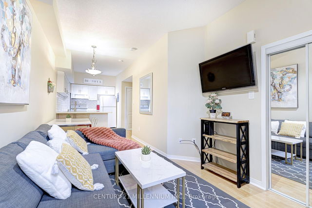 121 - 601 Shoreline Drive