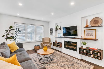 14 Hilldale Rd, Toronto - Rockcliffe-Smythe image-0-2