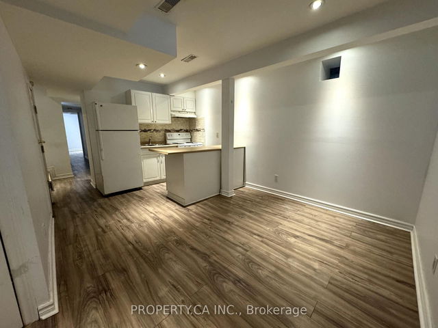 #Lower - 270 Christie Street