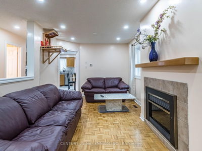 33 Wycombe Rd, Toronto - Downsview-Roding-CFB image-0-4