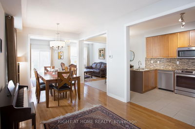 2445 Grand Oak Tr, Oakville - Westmount image-0-2
