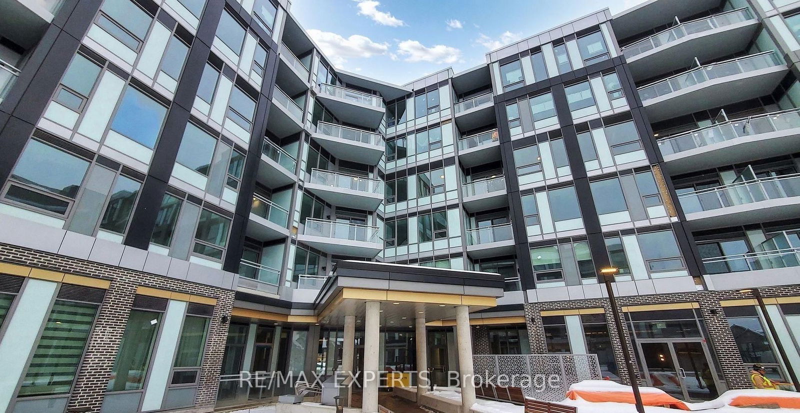 Condo for lease at 630-2501 Saw Whet Boulevard, Oakville, Glen Abbey, L6M 5N2 - MLS: W12137826