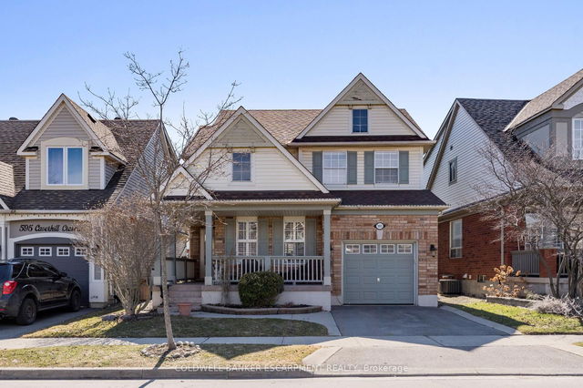 593 Caverhill Crescent