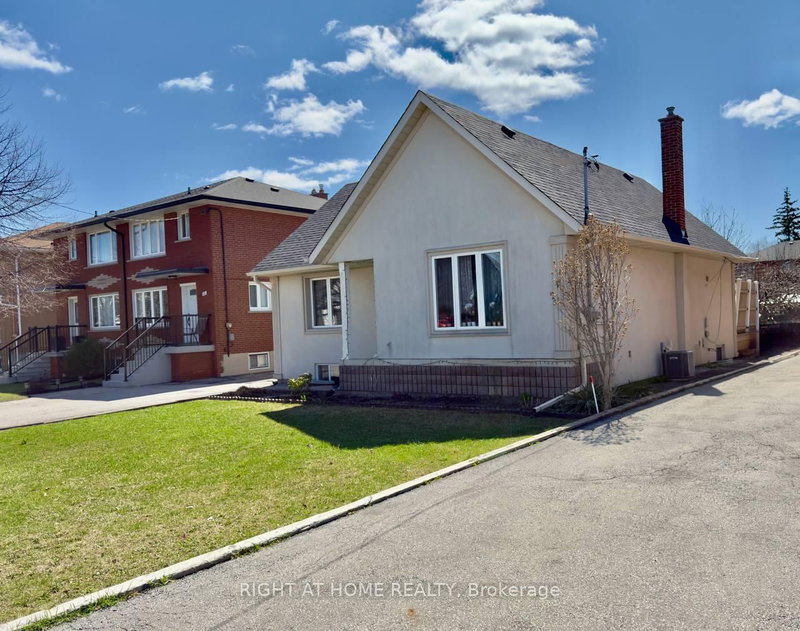25 Burlingame Rd, Toronto, M8W 1Y7 | Image 3