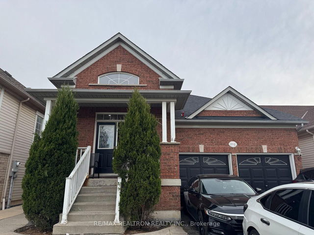 Upper Lvl - 212 Van Scott Drive