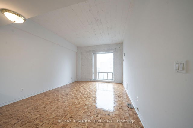 414 - 1401 Dupont Street