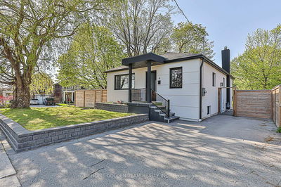 6 Dorsey Dr, Toronto - Maple Leaf image-0-2