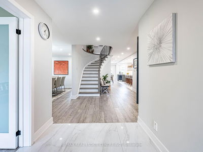 302 Leacock Ave, Oakville - River Oaks image-0-3