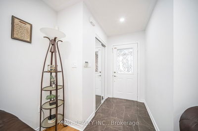 107 Herdwick St, Brampton - Gore Industrial North image-0-3