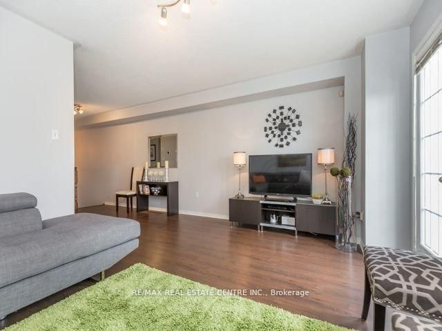 69 - 601 Shoreline Dr, Mississauga, L5B 4K7 | Image 3