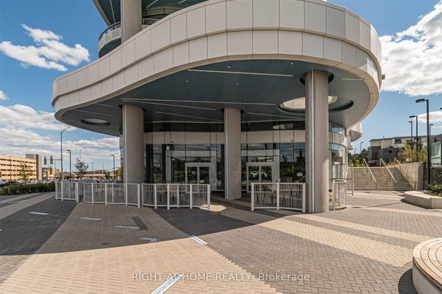 1817 - 2520 Eglinton Avenue