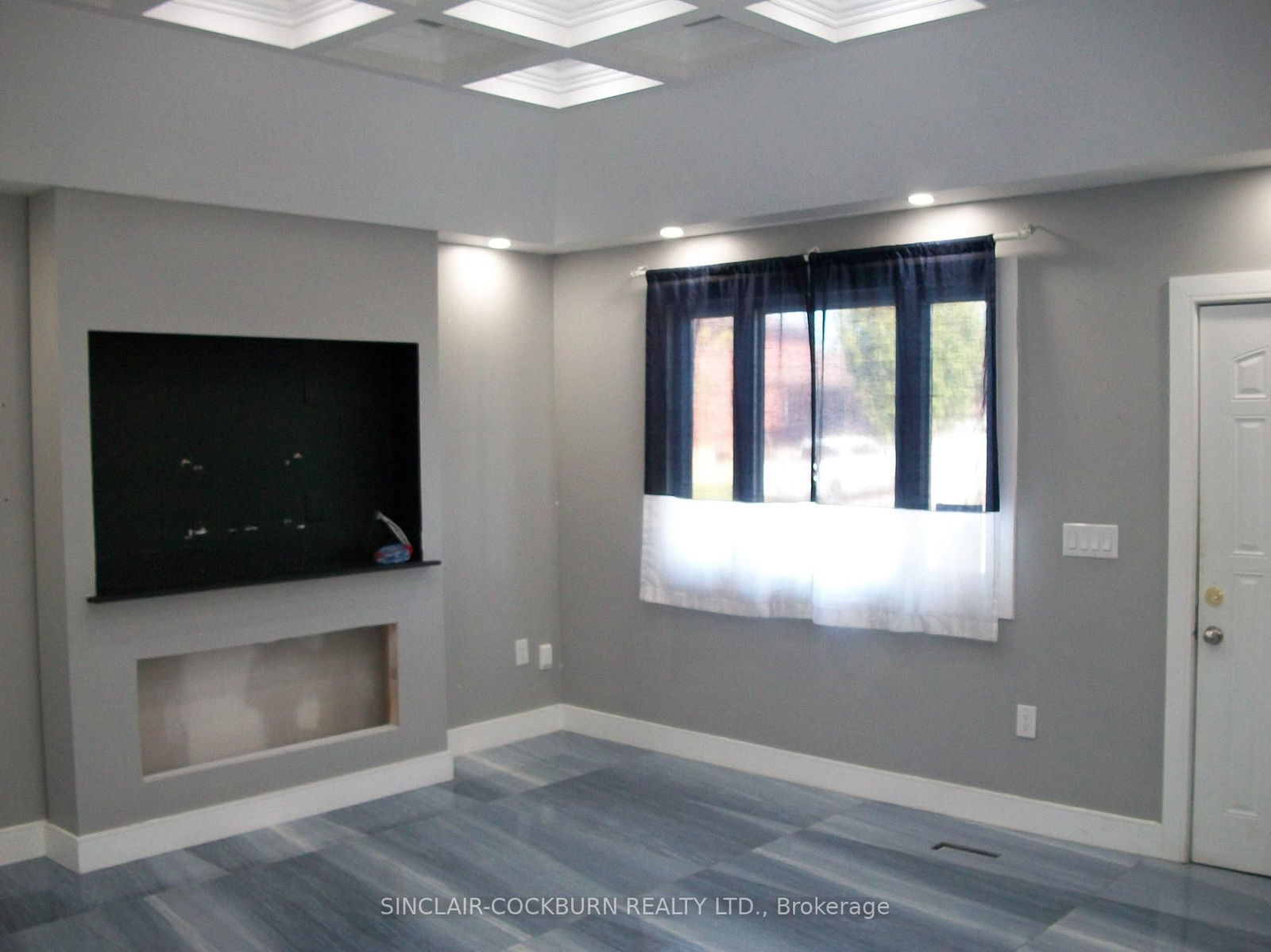 Detached House for sale at 53 Regent Road, Toronto, Downsview-Roding-CFB, M3K 1G8 - MLS: W12138750