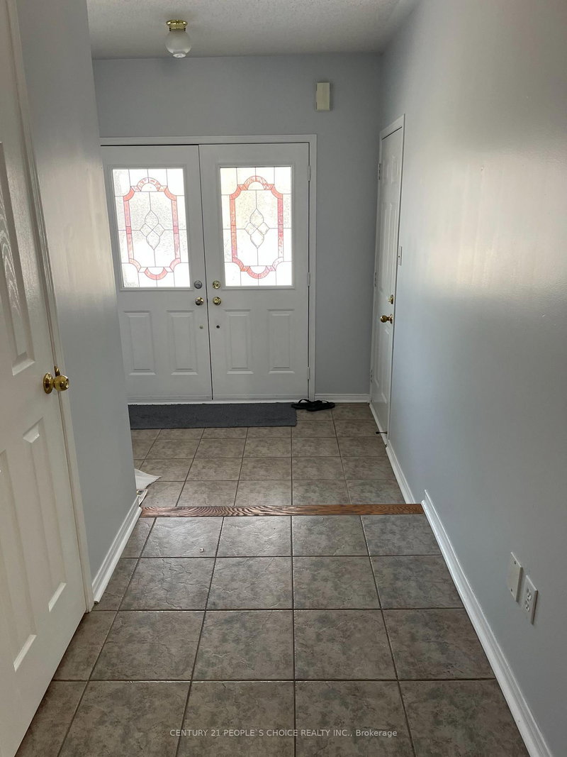 3532 Southwick St, Mississauga, L5M 7L6 | Image 2