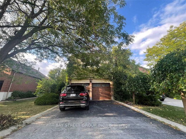 1028 Bridlewood Trail