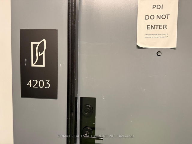 4203 - 430 Square One Drive