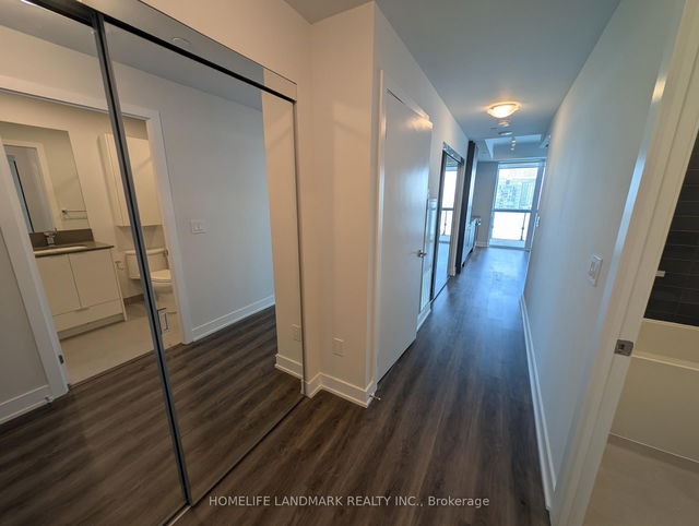 4104 - 430 Square One Drive