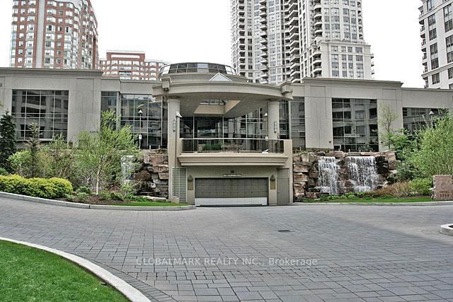 PH2 - 3880 Duke Of York Boulevard