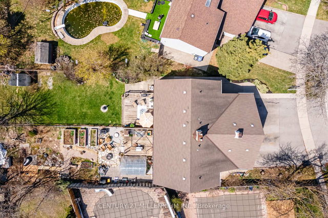 2963 Nipiwin Drive