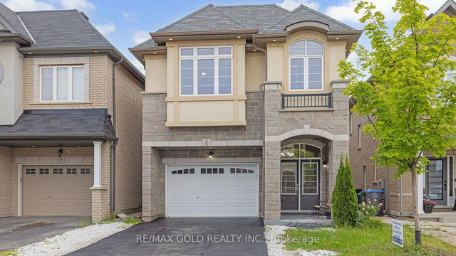 5 Lola Crescent