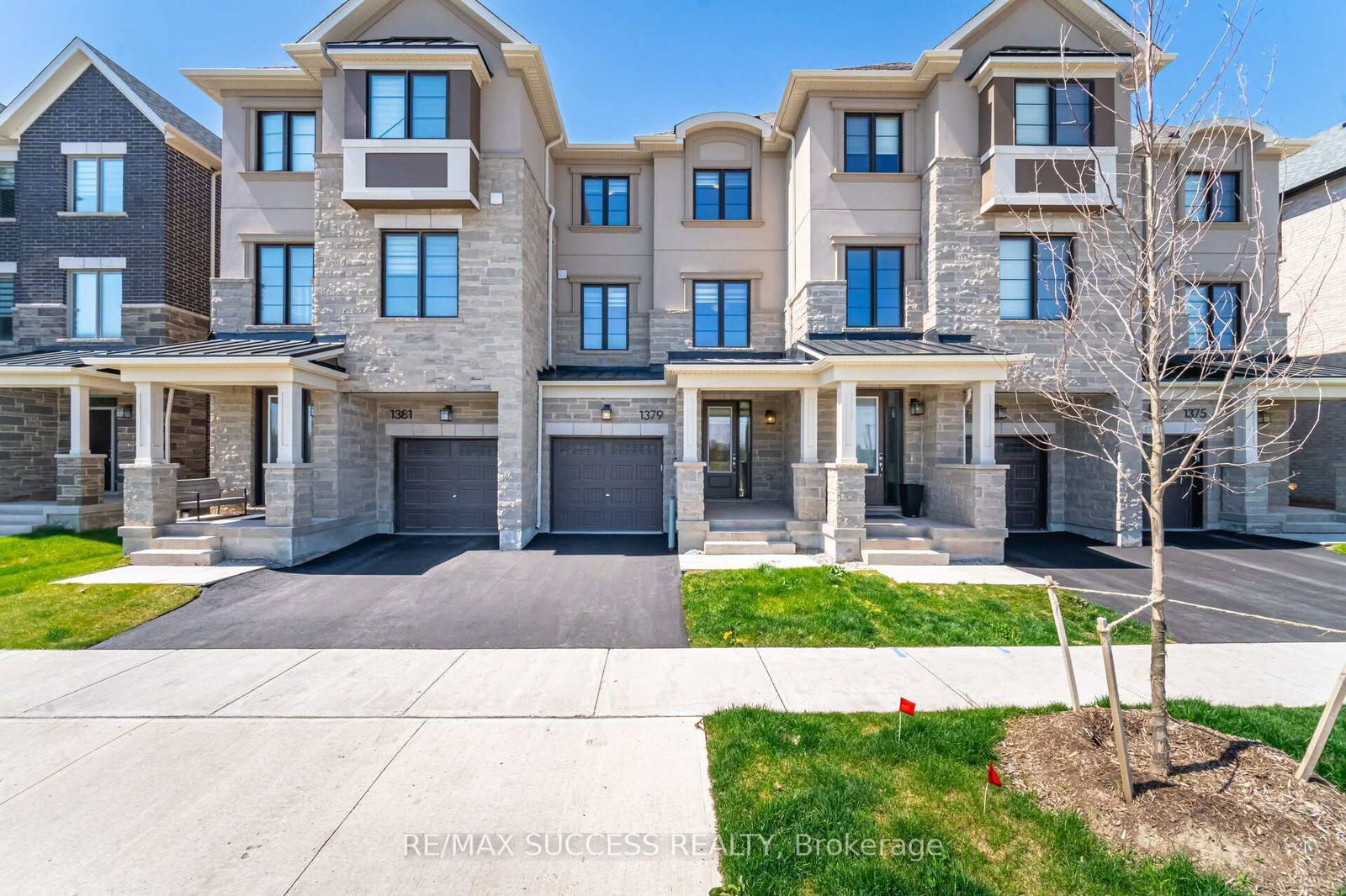 Townhouse for lease at 1379 Shevchenko Boulevard, Oakville, Northwest, L6M 4L8 - MLS: W12139848