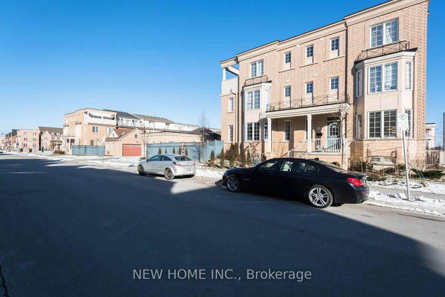 31 Leitch Avenue