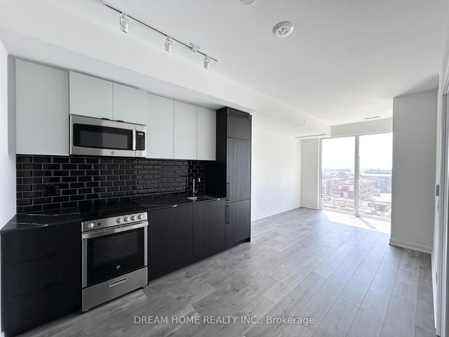 618 - 285 Dufferin Street