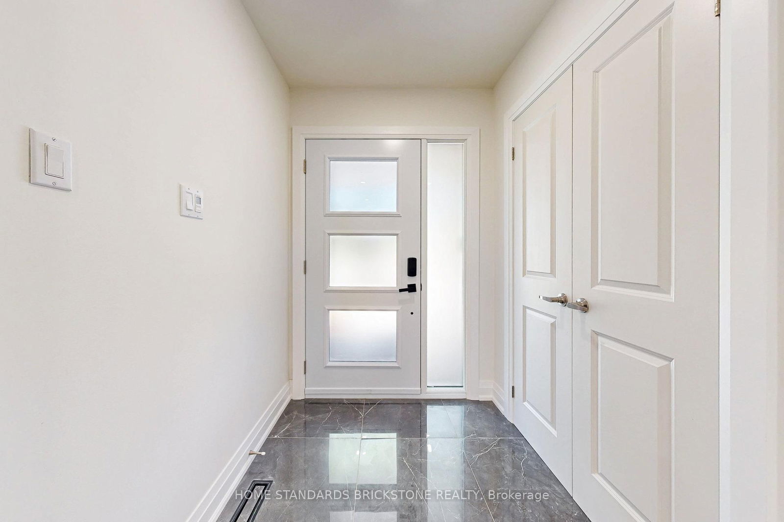 Detached House for sale at 460 Aspen Forest Drive, Oakville, Ford, L6J 6H6 - MLS: W12140065