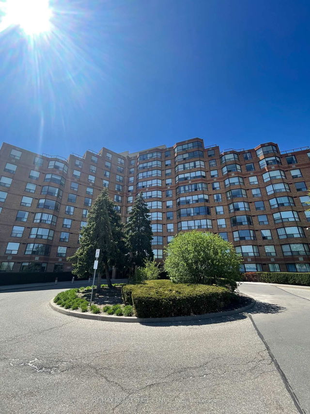 520 - 6 Humberline Drive