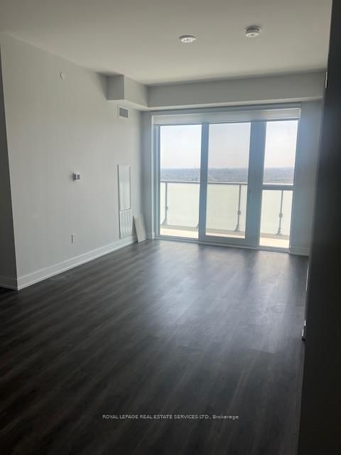 4410 - 430 Square One Drive