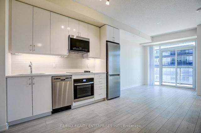 3707 - 38 Annie Craig Drive