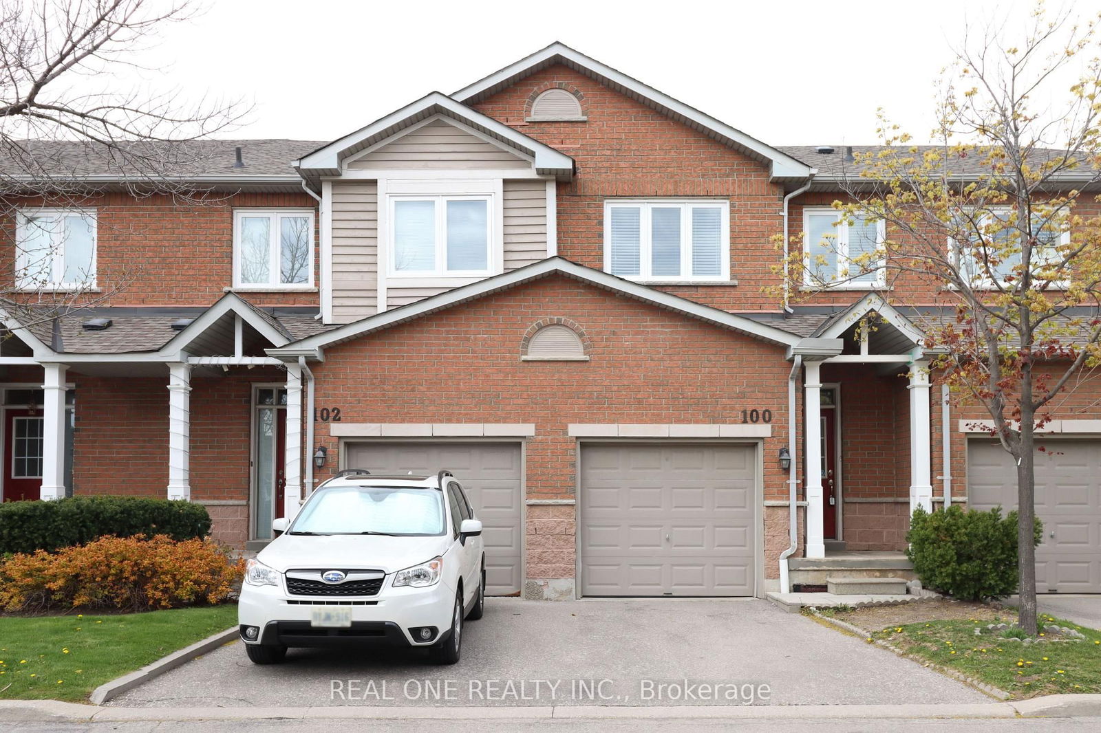 Townhouse for lease at 100-833 Scollard Court, Mississauga, East Credit, L5V 2B4 - MLS: W12140252